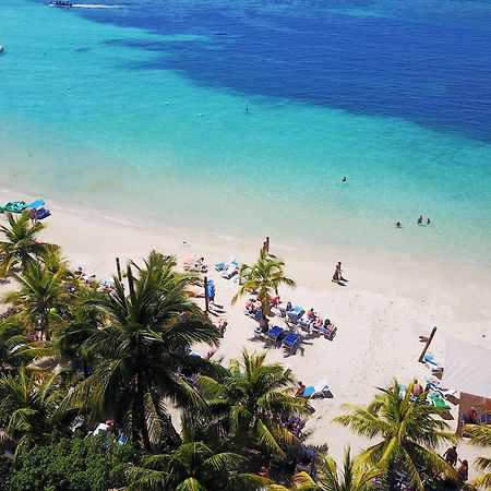 Hotel Henry Morgan All Inclusive Вест Бэй Экстерьер фото