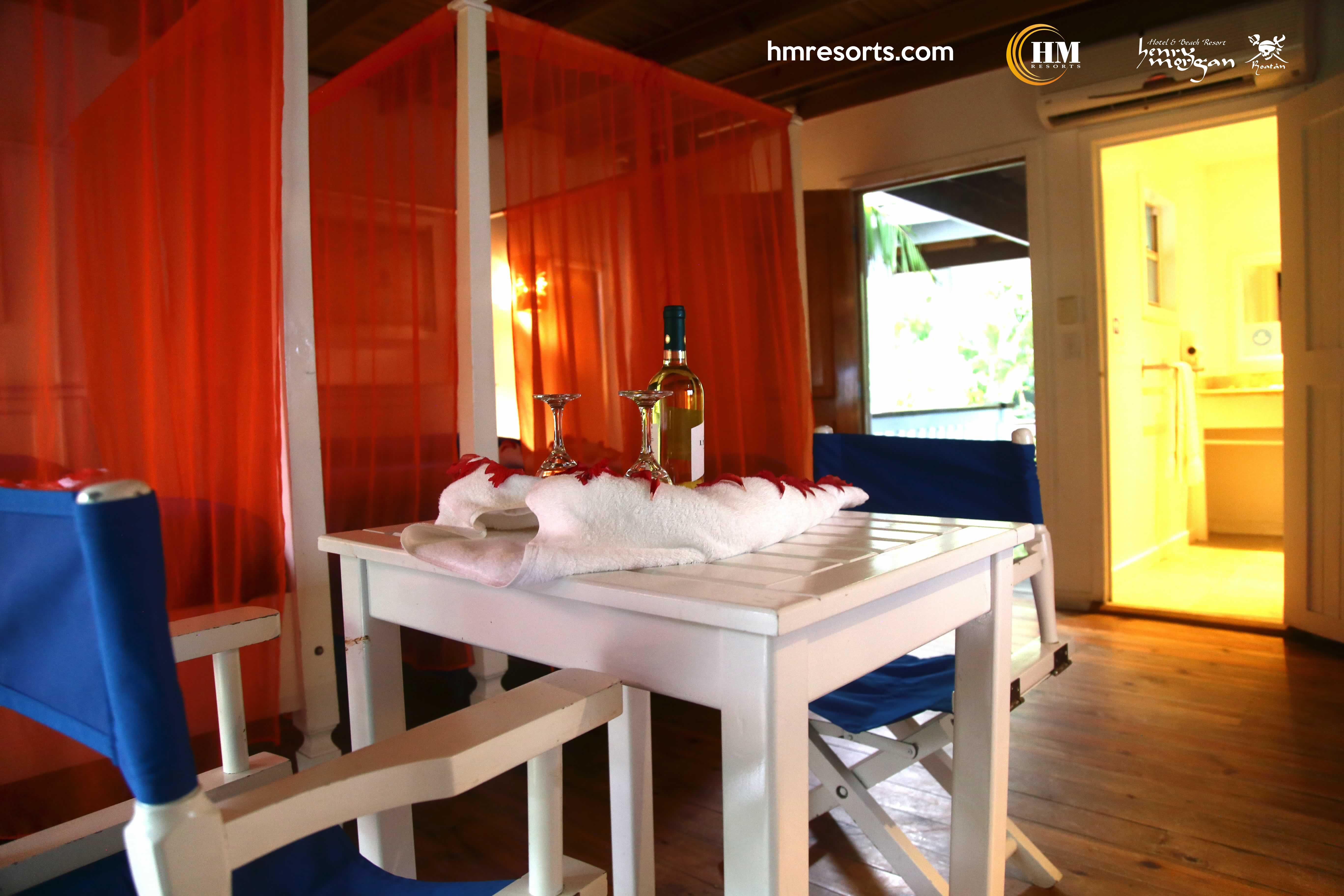 Hotel Henry Morgan All Inclusive Вест Бэй Экстерьер фото