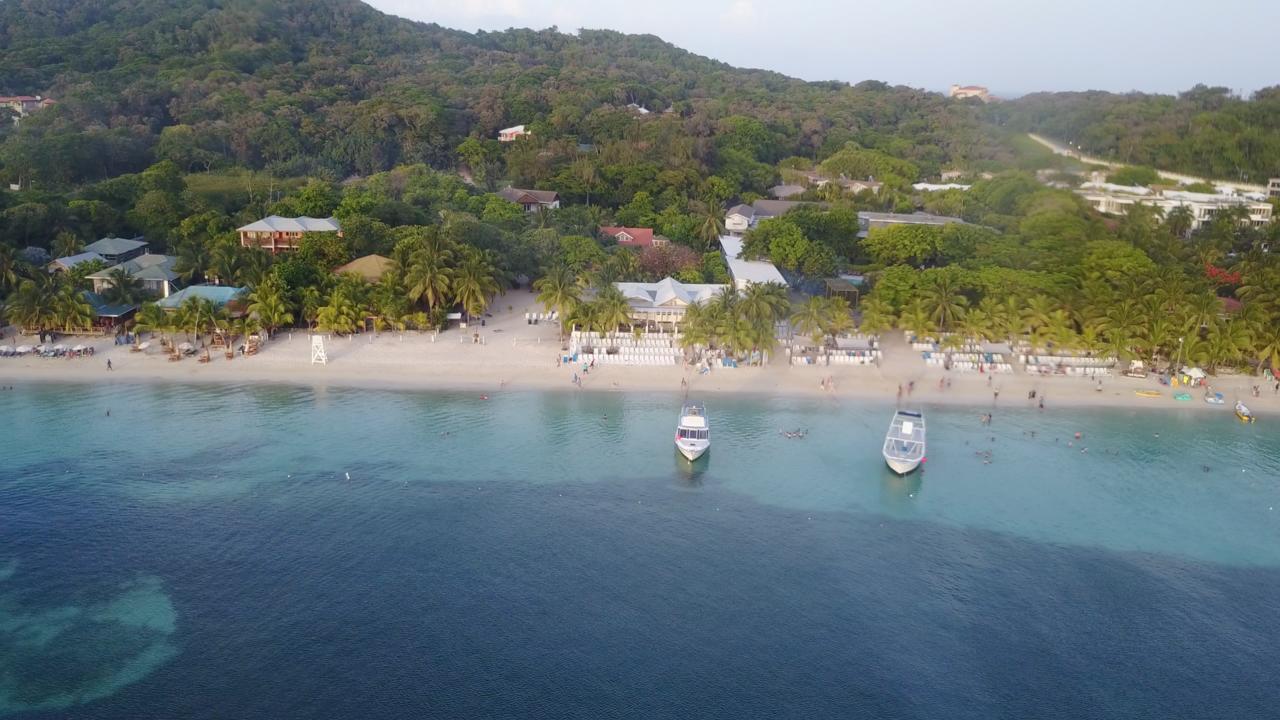 Hotel Henry Morgan All Inclusive Вест Бэй Экстерьер фото
